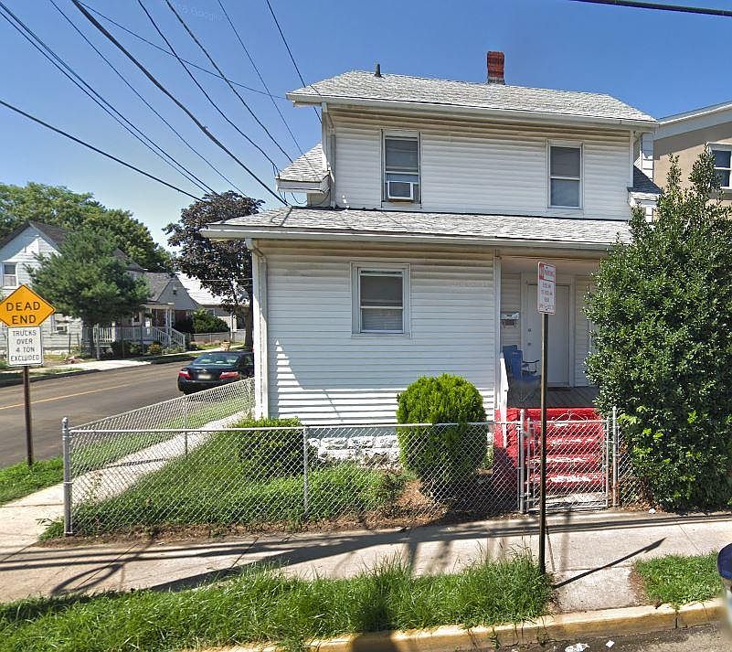 2nd image of 215 Paul Robeson Blvd