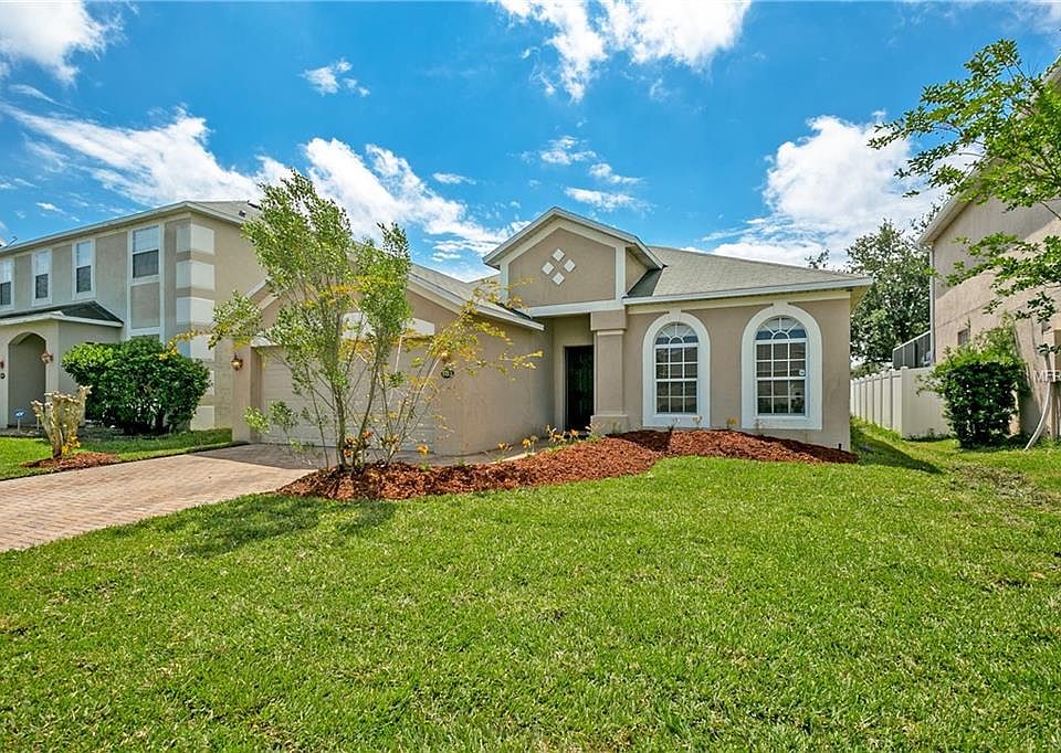1st image of 663 Groves End Ln