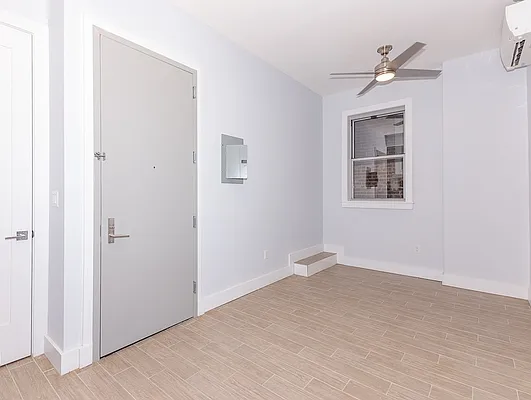 Rented by Compass | media 24