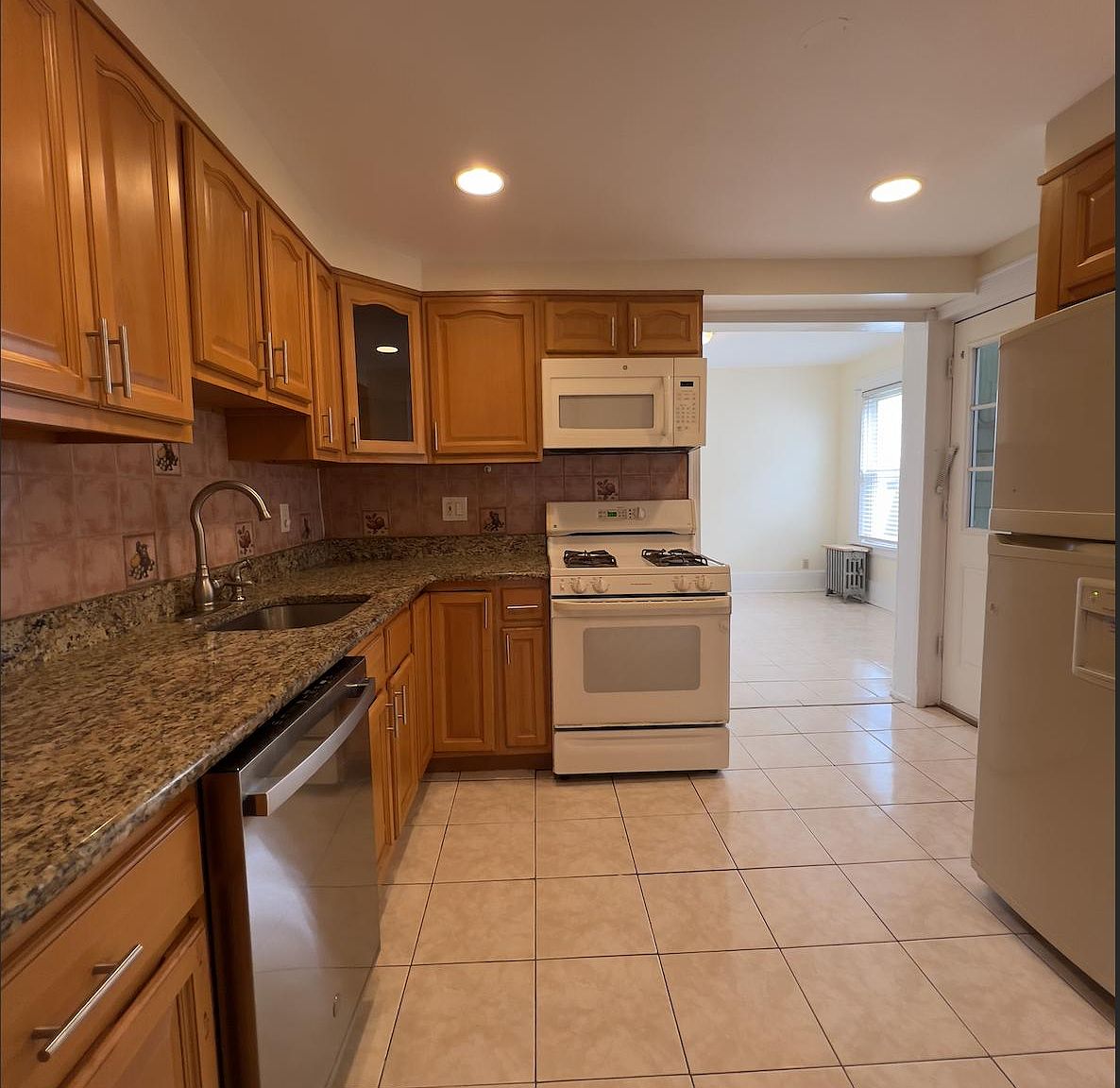 359 Highland Ave 2R, Kearny, NJ 07032 Zillow