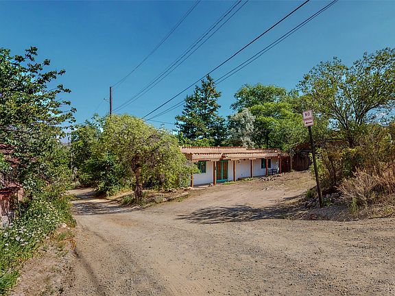 2nd image of 1031 Camino San Acacio