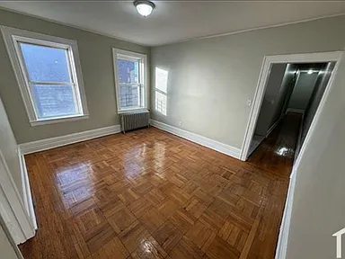 196 Roseville Ave #2 — photo 2 of 5