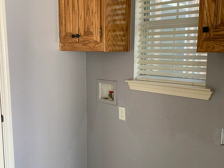 632 Oak View Ct — Photo 22