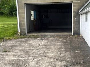 125 Johnson Rd, Warrendale, PA 15086