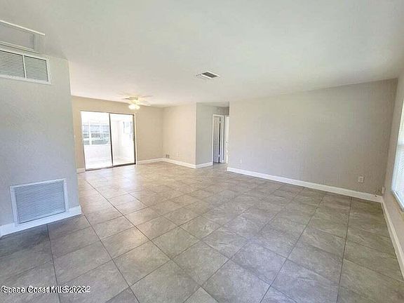 5th image of 421 Mendel Ln
