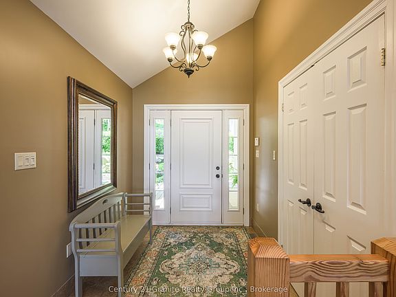 4th image of 1070 Shipley Dr
