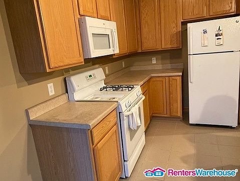 2nd image of 2566 Ellis Ave APT 414