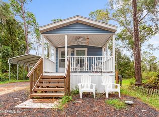 421 N West St, Interlachen, FL 32148