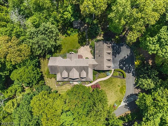 2nd image of 190 Andover Mohawk Rd
