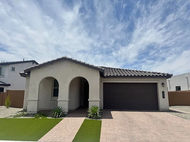 7297 W Blue Sky Dr — Photo 1
