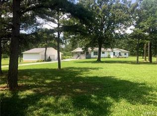 17306 State Route F St, Saint James, MO 65559