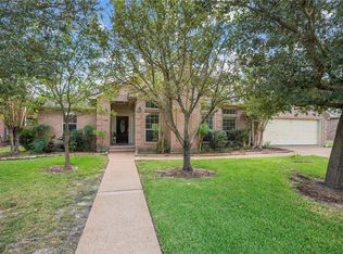 1104 Woodhaven Cir, College Station, TX 77840