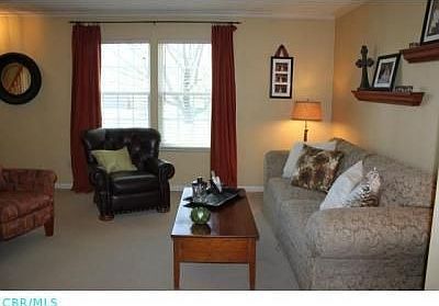 4th image of 588 Courtland Ln