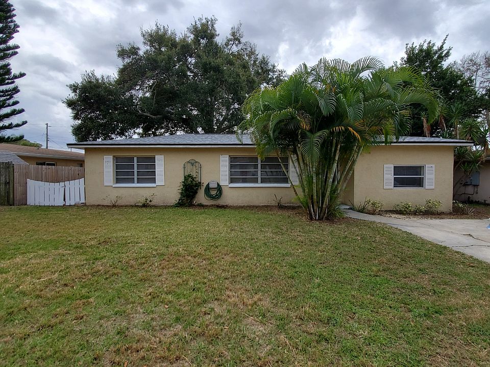 1st image of 1581 Magnolia Dr