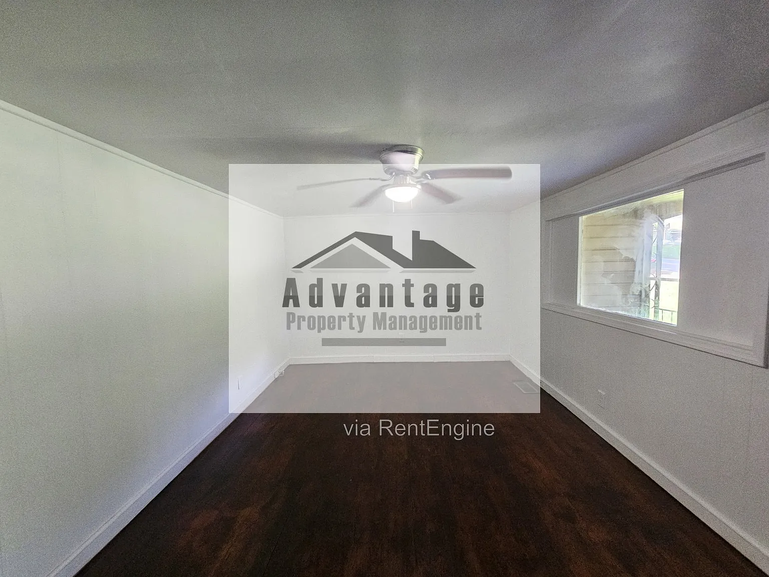 2 bed, 1.0 bath, 994 sqft, $1,295 — Photo 2