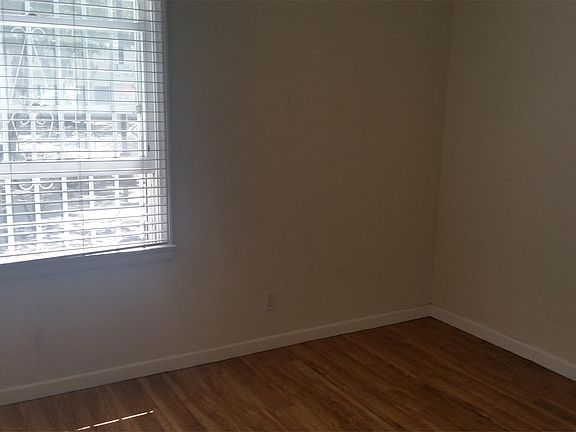 4th image of 1122 1/2 N Vista St