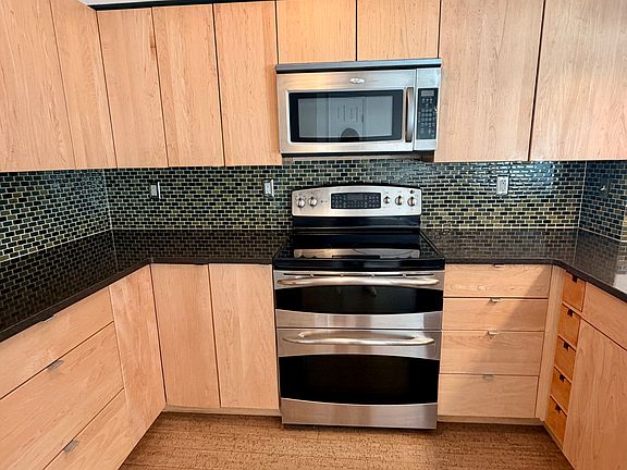 5th image of 4771 White Rock Cir #7E