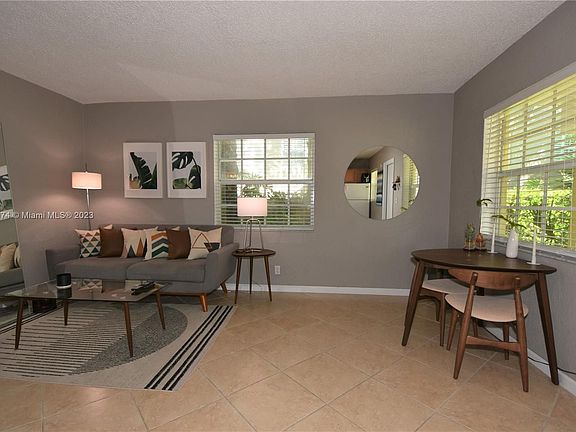 4th image of 2660 NE 8th Ave APT 109