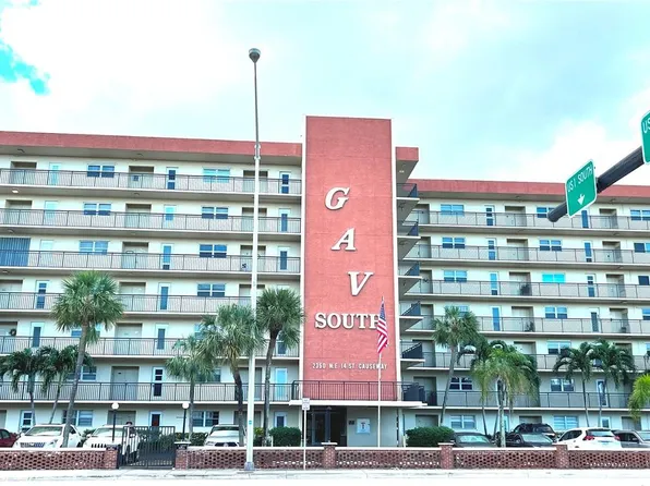 2350 NE 14th Street Cswy 609, Pompano Beach, FL 33062