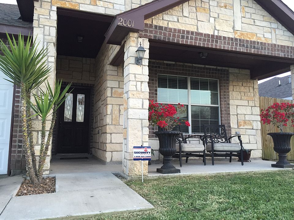 1st image of 2001 Brook Ln