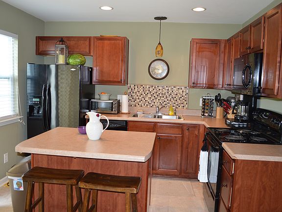 4th image of 625 Grasswren Way