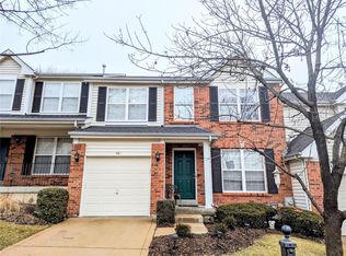 403 Summit Tree Ct, Fenton, MO 63026