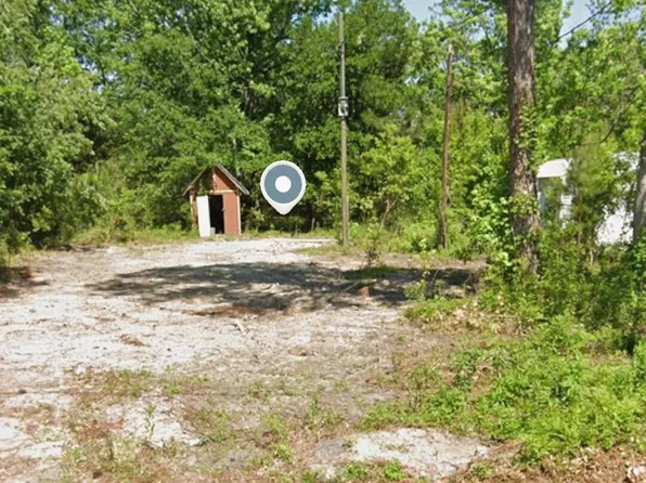 2132 S 17th St, Ocean Springs, MS 39564