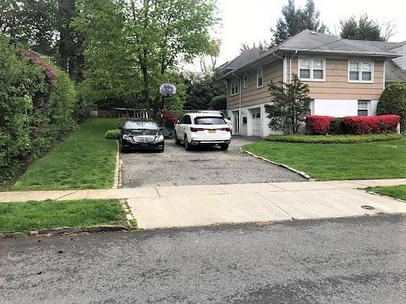2nd image of 270 Loring Ave