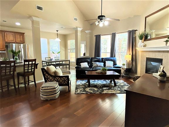5th image of 2112 Burnie Bishop Pl