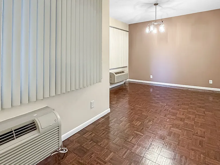 326 Prospect Ave #2G — Photo 17