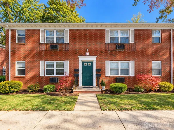 289 Main St APT 8A, Spotswood, NJ 08884