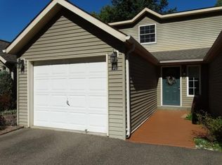 521 Glendale Dr, Endicott, NY 13760