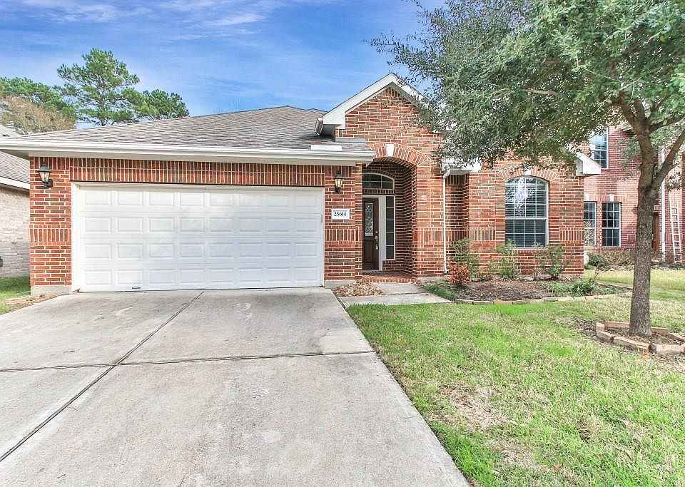 1st image of 25614 Saddlebrook Village Dr