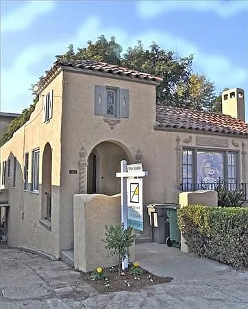2625 Prentiss Pl photo 1