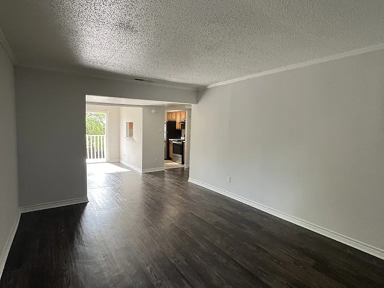 Le Montreaux Apartments — Photo 148