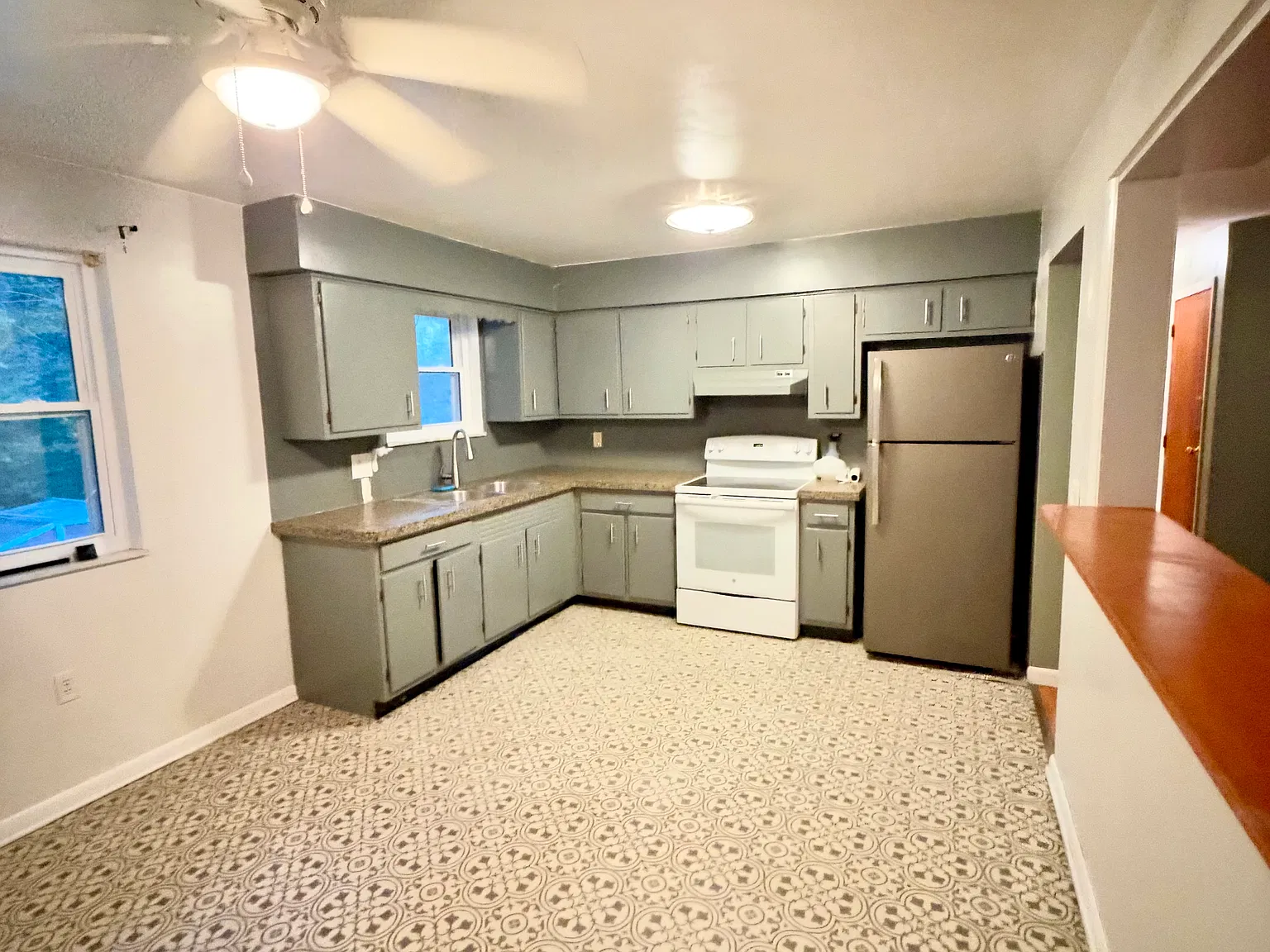 616 Perimeter Dr — Photo 4