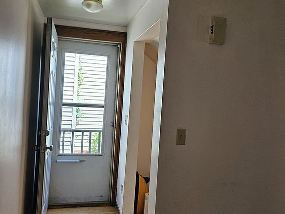 4th image of 318 S 4th St #1F