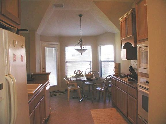 Kitchen with bay window