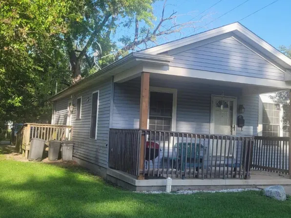 1302 N Champaign St, Champaign, IL 61820
