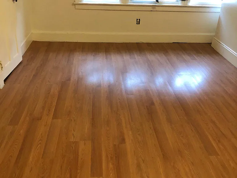 220 Sherman Ave — Photo 11
