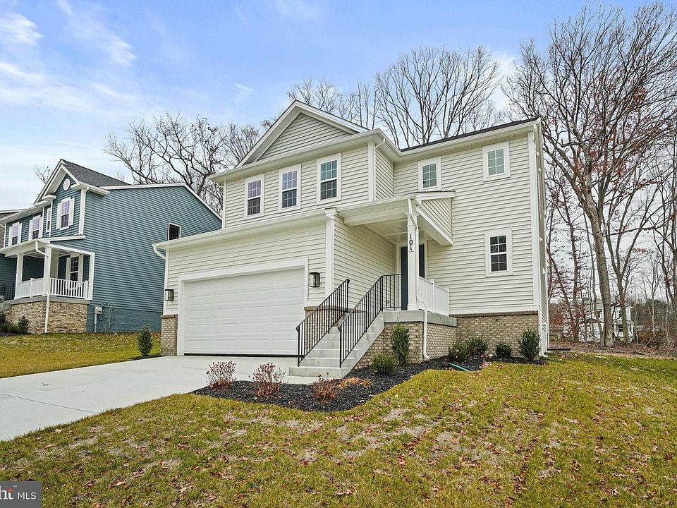 1st image of 101 Catalpa Dr