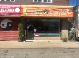 11220 Beach Channel Dr, Rockaway Park, NY 11694