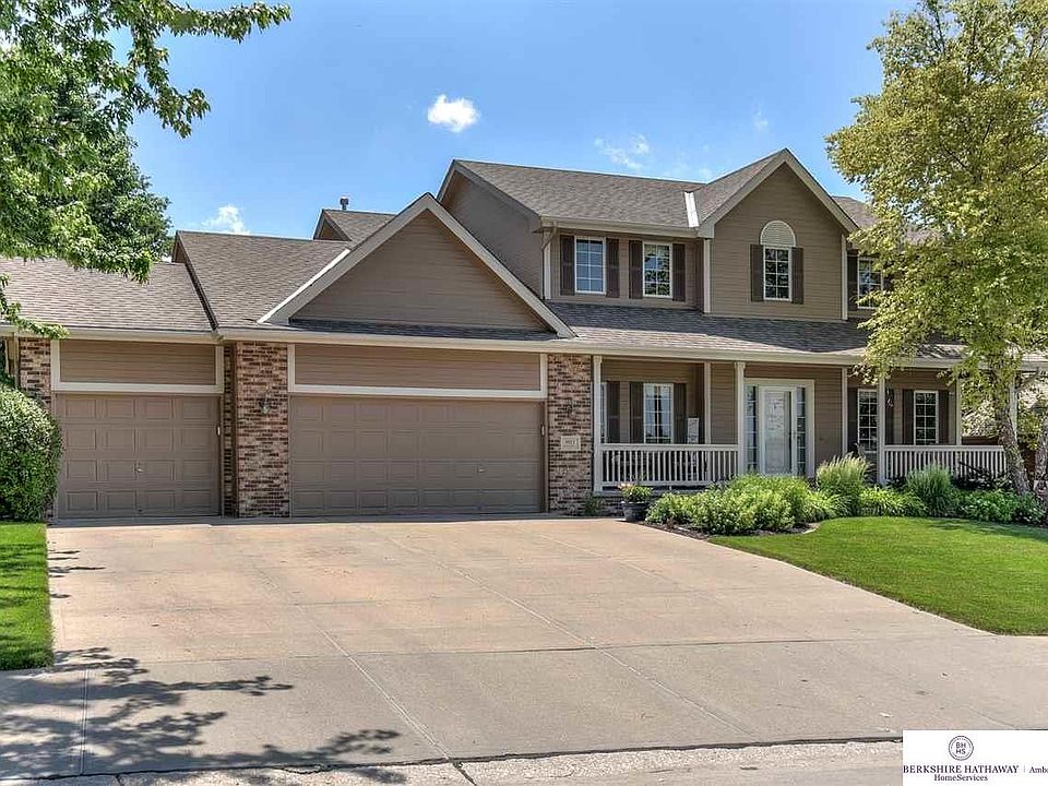 1st image of 9913 Brentwood Dr