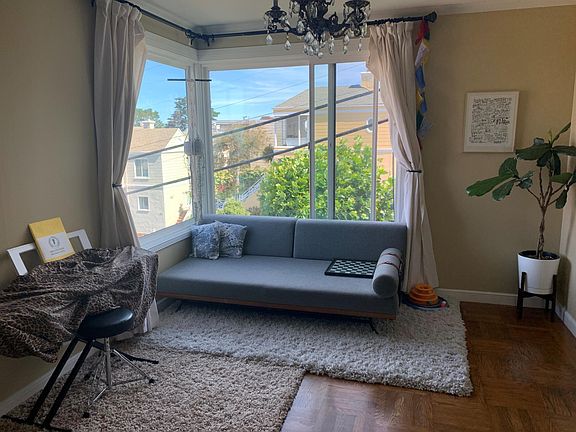 4th image of 635 Quintara St