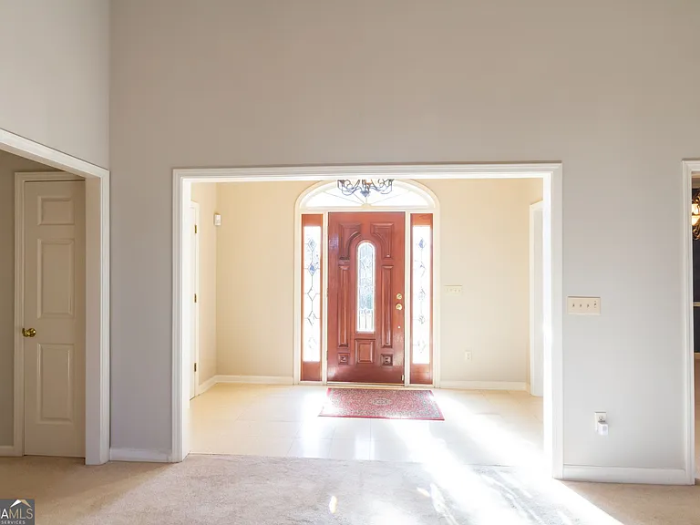 612 Redbud Ln — Photo 28