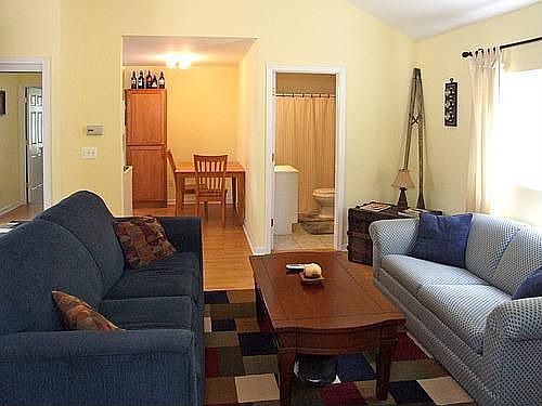 3rd image of 3192 Brisbane Ave