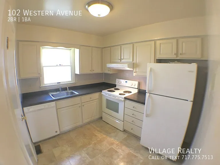 102 Western Ave — Photo 14