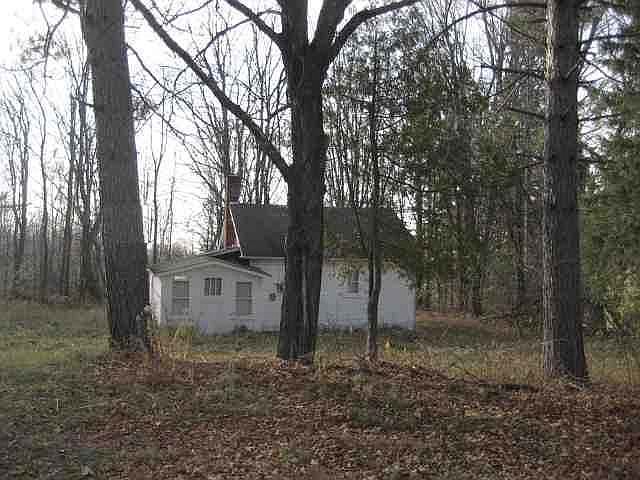 2nd image of N11669 Mackinnon St