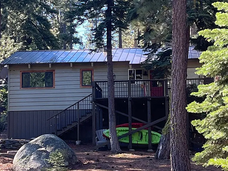 432 Sierra Dr — Photo 3