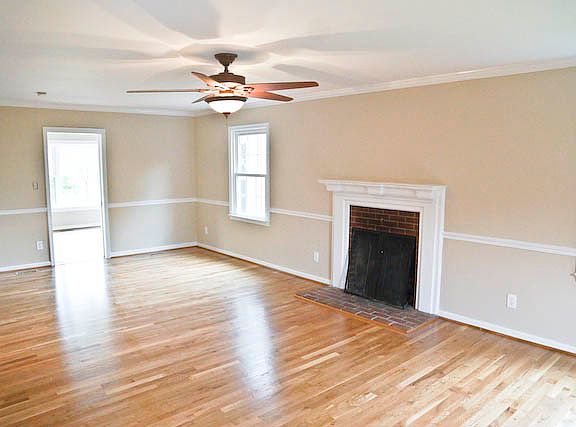 4th image of 7075 Honeysuckle Ct